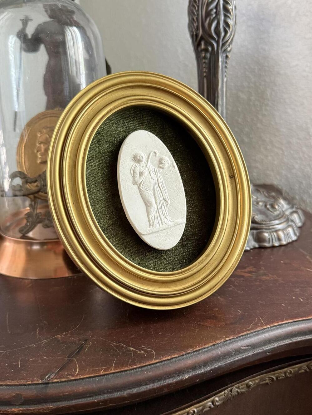 Vintage Style Framed Plaster Cameo Intaglio classical Relief Gold Oval Frame